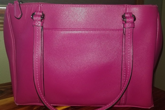 Large Coach purse - Picture 2 of 8